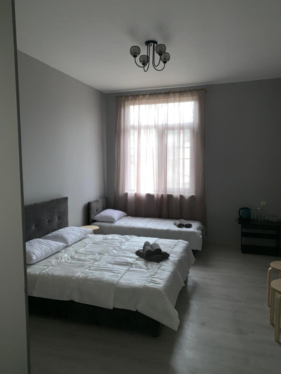 Гостевой Двор Дамира Hotel Pizunda Esterno foto